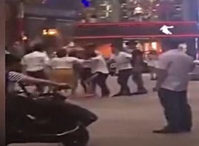 定兴理发店爆料事件视频,一男子店内争执引发冲突,监控视频曝光惊人一幕 第3张 定兴理发店爆料事件视频,一男子店内争执引发冲突,监控视频曝光惊人一幕 第3张
