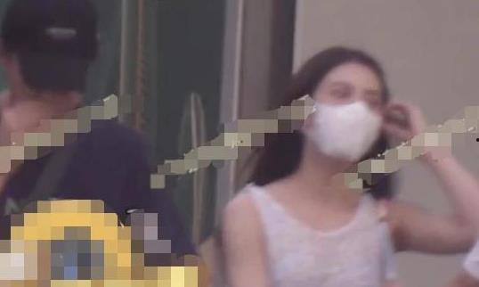 恋情爆料被拍视频,视频引发网友热议  第3张