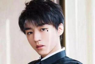 王俊凯 娱乐圈爆料,揭秘明星背后的故事