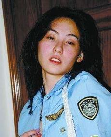 谢贤爆料张柏芝下跪视频,真相背后引人深思  第2张